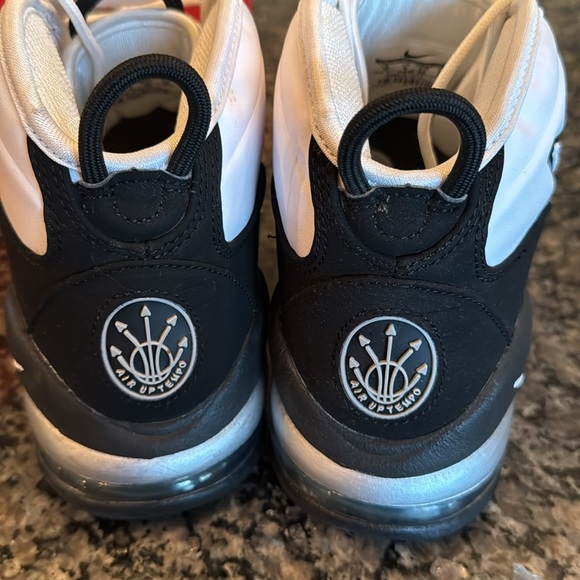 Nike air Max Uptempo Black and White Sneakers EUC 10 - Picture 15 of 17